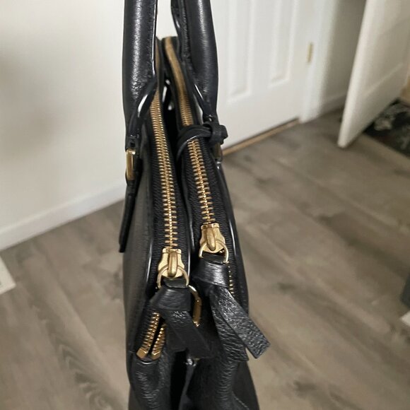 Tory Burch THEA Triple Zip Satchel - Picture 2 of 8